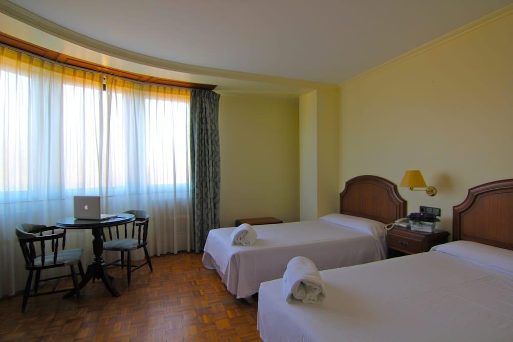 Hotel Almirante Ferrol Kültér fotó